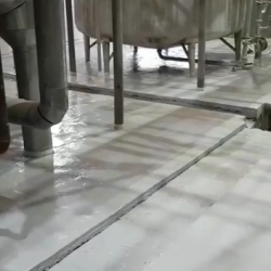 pintura-industrial-de-alta-performance-a-base-de-poliuretano-alifático-com-resistência-química-2